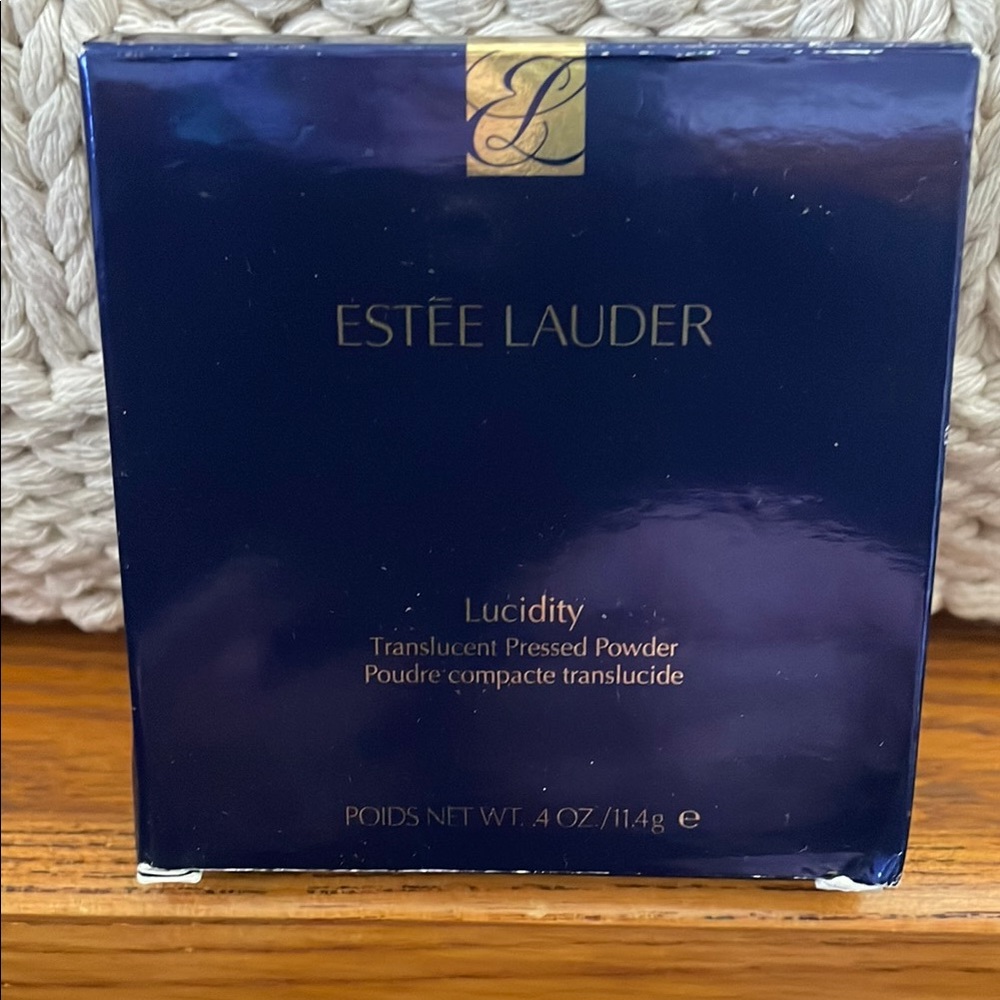Estee Lauder Lucidity Translucent Pressed Powder - 02 Light/Medium